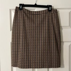 Halogen skirt